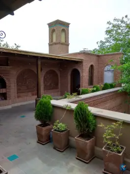 عکس خانه پهلوان رزاز در محله امام زاده یحیی تهران 7