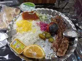 عکس رستوران نوری در شهرک سرور یاسمن فریمان 3