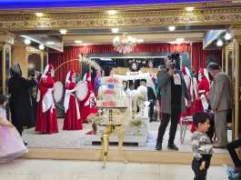 عکس تالار پذیرایی عمارت طلایی در اشتری شرقی زنجان 6