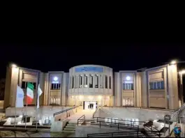 عکس کتابخانه مرکزی قم در محله پشت انبار نفت قم 7