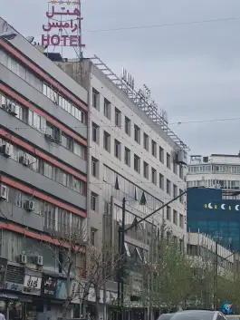 عکس هتل آرامیس تهران در محله کشاورز 10