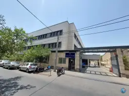 عکس درمانگاه آزادی شرکت نفت در محله استاد معین تهران 5