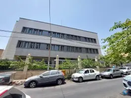 عکس درمانگاه آزادی شرکت نفت در محله استاد معین تهران 9