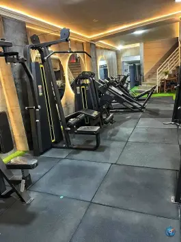 عکس باشگاه بدنسازی نووا در لاله غربی مهرآباد اصفهان 3