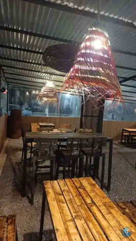 عکس کافه رستوران ناروَن در محله نیروی هوایی مشهد 4