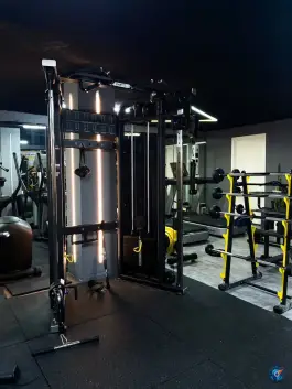 عکس باشگاه بدنسازی افروزی در بهجت آباد تهران 3