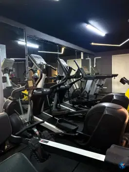 عکس باشگاه بدنسازی افروزی در بهجت آباد تهران 6