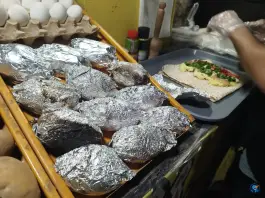 عکس ساندویچ سیب زمینی ذغالی و تخم مرغ آرمان در جانبازان کرج 10