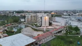 دریاچه هتل پارس در محله حافظ مشهد