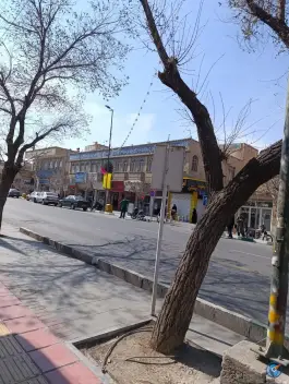 عکس ایستگاه اتوبوس چهار راه شهدا قم در محله صفائیه 2
