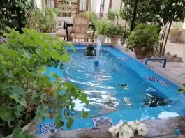 عکس عمارت کیوان اقامتگاه بوم گردی چهار نقش در محله بازار اصفهان 4
