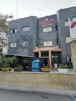 هتل ورزش تهران، محله کشاورز