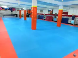 باشگاه ورزشی شهید باهنر در محله گلبرگ مشهد