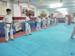 عکس باشگاه ورزشی شهید باهنر در محله گلبرگ مشهد 4