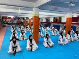 عکس باشگاه ورزشی شهید باهنر در محله گلبرگ مشهد 5