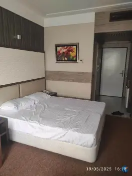 عکس هتل آزادی مشهد در محله بالا خیابان 5