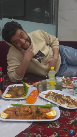 عکس سفره خانه بی نظیر منتو آشک بولانی در محله گلشور مشهد 6