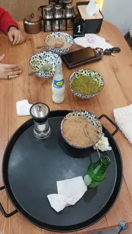 صبحانه کرمی در بلوار بهارستان کرج