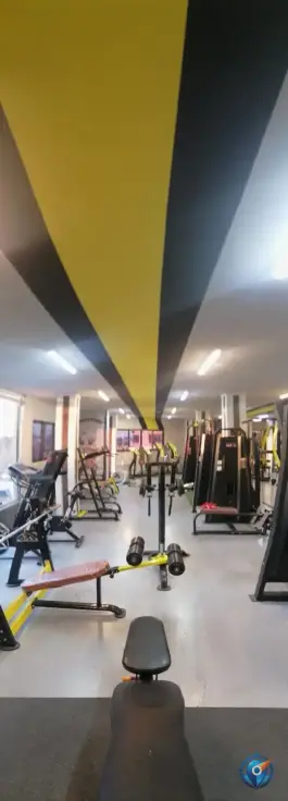 باشگاه بدنسازی اِرم در شیشه گری اصفهان
