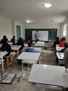 عکس هنرستان فنی و حرفه ای پسرانه امام خمینی در فاز ۴ مهرشهر کرج 2