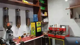 عکس کافه تایم در بلوار امام خمینی عنبرآباد 4