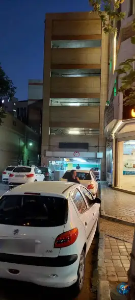 عکس پارکینگ هشت بهشت در محله تل واسکان اصفهان 8