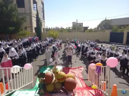 عکس دبستان دخترانه طالقانی در شهرک بزین شیراز 7