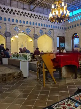 عکس باغ رستوران ترمه در دزفول 3