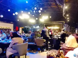 عکس رستوران بزرگ اسپیناس بام، وکیل آباد مشهد 2