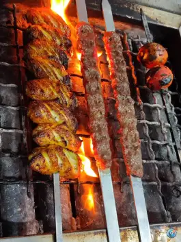 عکس کبابی آروین، میدان نینوا، گرمسار 2