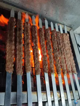 عکس کبابی آروین، میدان نینوا، گرمسار 3