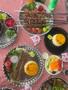 عکس باربکیو وشنا، محله بهاران شیراز 4