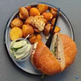 عکس آیرن برگر؛ سرو، تهران 2