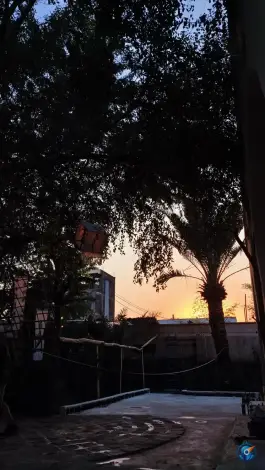 عمارت چند درخت، هرمز