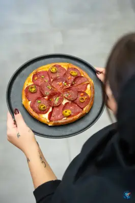 عکس فست فود ساویس، محله جلفا، اصفهان 5