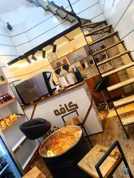 کافی شاپ شارونا، جاده کوهین، کبودرآهنگ