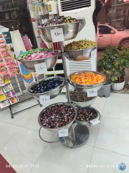 عکس شیرینی سرای گندم، مهدیه، قم 7