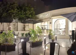 کافه هرمو در محله آریوبرزن بوشهر