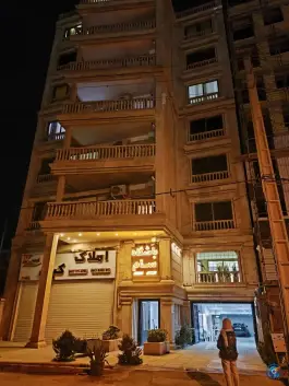باشگاه ورزشی سام، خسرو آزادی، شیراز