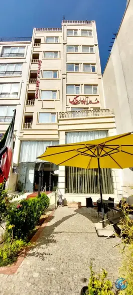 هتل داتیس، میدان گاز، شیراز