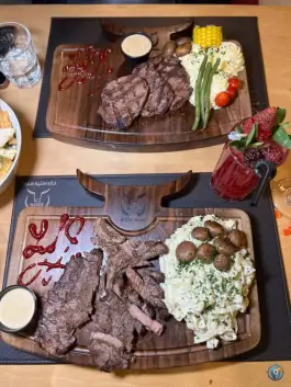 عکس خانه استیک هاوک؛ بلوار محلاتی جنوبی، شیراز 3