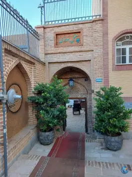 هتل سنتی خانه بهروزی قزوین، محله نادری، قزوین