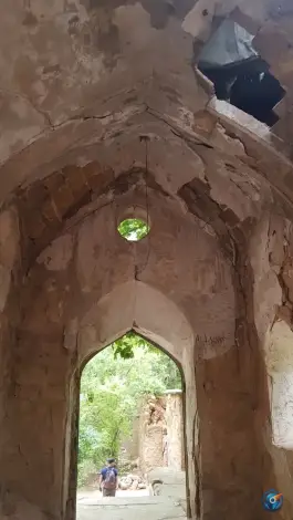 عکس کلیسای یهودی ها و مسیحی ها، جاده عشق، قلات شیراز 3