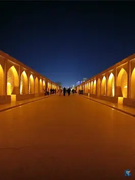 عکس سنگ تاریخی سی و سه پل، آیینه خانه، اصفهان 6