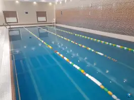 استخر شناگران کوچولو، هروی، تهران