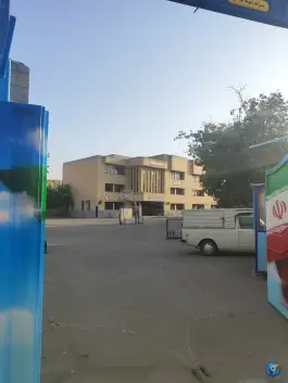 دبیرستان نمونه دولتی نیلفروش زاده، الیادران، اصفهان
