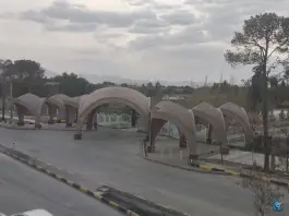 عکس سردر تاریخی دانشگاه کرمان، بلوار جمهوری، کرمان 4