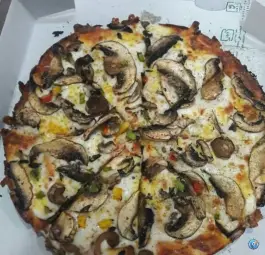 عکس فست فود رادیکال، چهارراه دلگشا، شیراز 2