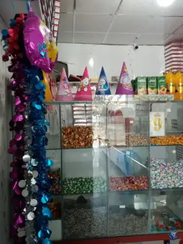 عکس قنادی محمدهادی بلوار شهید موسوی قم 3