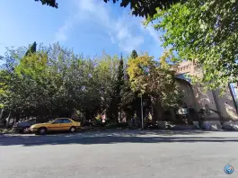 عکس دبیرستان ماندگار البرز؛ محله ولیعصر، تهران 3